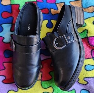 Eastland Erin Slip On Mules